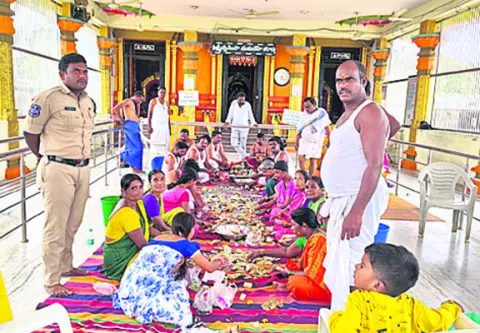 కాల్వ ఆలయ హుండీ లెక్కింపు
