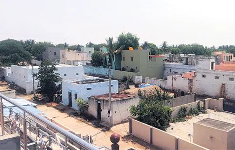 The entire village is worshipping Vannuru Swamy