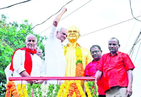 సిద్ధాంతం ఎన్నటికీ చావదు..