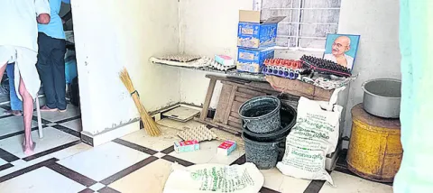 అంగన్‌వాడీ కేంద్రంలో చోరీ