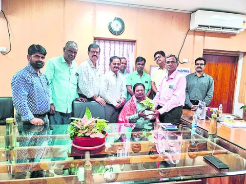 ఏరియాలో పర్యటించిన కార్పొరేట్‌ జీఎం
