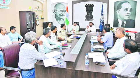 వంతెన పనులు వేగవంతం చేయాలి  