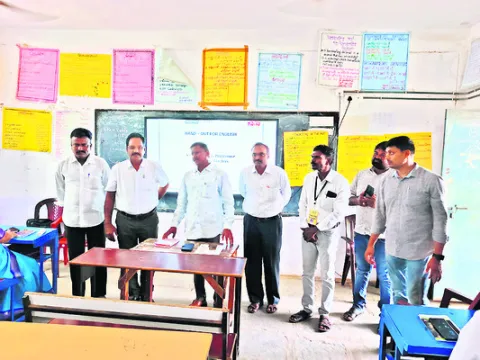 విద్యార్థులకు గుణాత్మక విద్య అందించాలి●