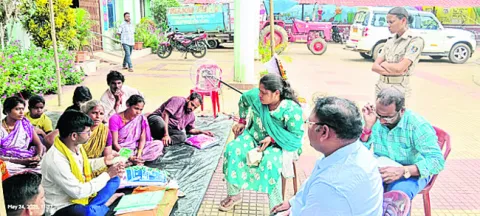 ఆమరణ నిరాహార దీక్ష విరమణ 