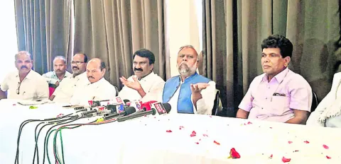 మా రిజర్వేషన్లు లాక్కుంటే ఎలా జీవించాలి?