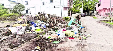 మాటల్లోనే ఇంపు.. ఊరంతా కంపు 