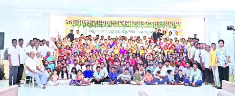 సకుటుంబ.. సపరివార.. సమేతంగా 