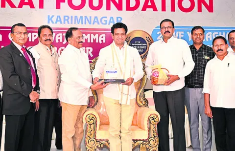 అల్ఫోర్స్‌ చైర్మన్‌కు ‘రఘునాథం’ అవార్డు 