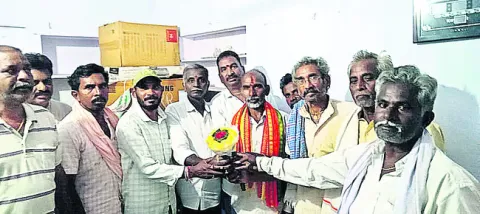 నరహరికి ఘన సత్కారం 