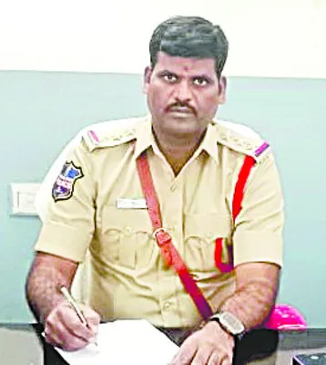 యథేచ్ఛగా మూడు ముక్కలాట 
