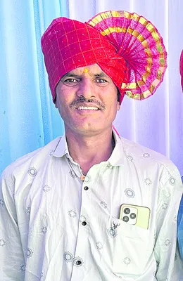భవనం పైనుంచి పడి మేసీ్త్ర మృతి 
