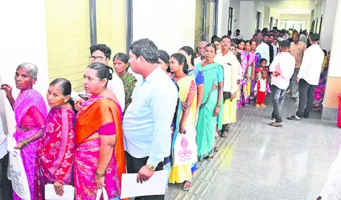 ఆలకించి.. ఆదుకోండి