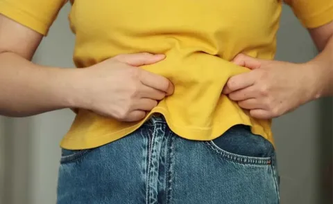 Fitness influencer said this exercise helped her lose 8 inches belly fat
