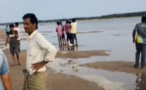 8 Youths Drown In Godavari River Konaseema District