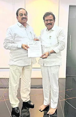 మంత్రి ‘తుమ్మల’ను  కలిసిన ఎమ్మెల్యే 
