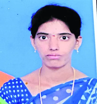 తల్లిగారింటికి వస్తూ  అనంతలోకాలు.. 
