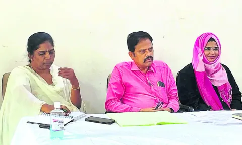 సాధారణ ప్రసవాలను ప్రోత్సహించాలి
