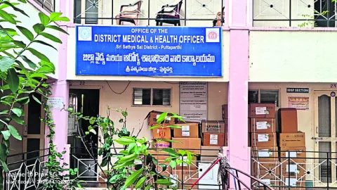 అక్కడంతా.. ఆ ఇద్దరే!