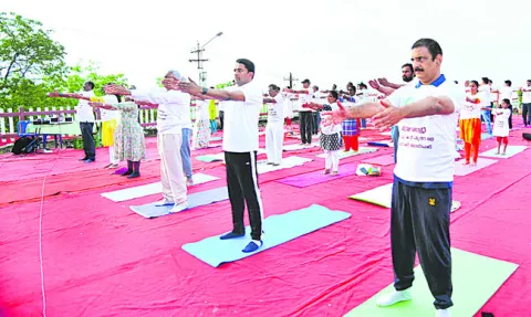 మహాత్ముని కీర్తి శిఖరం గాంధీ కొండ 
