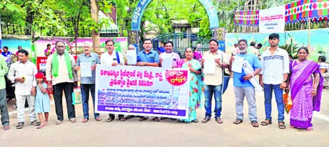 విశాఖ స్టీల్‌ప్లాంట్‌ సమస్య పరిష్కరించాలి