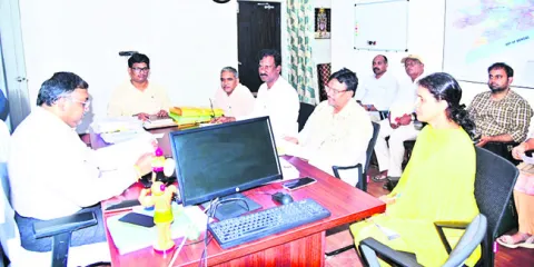 సహజంగా మగ్గిన మామిడి పండ్లనే విక్రయించాలి 