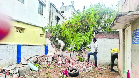 బడికి బాట దొరికింది...