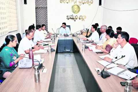 పథకాల అమలులో మీరే కీలకం
