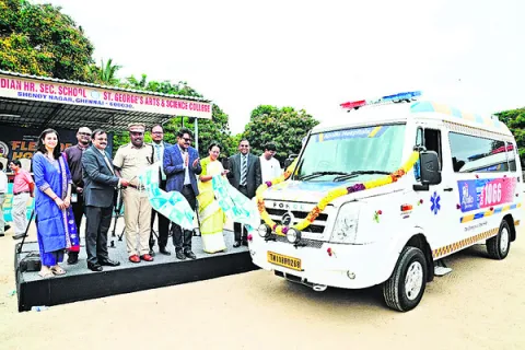 ప్రాణరక్షణలో అంబులెన్స్‌ పాత్ర కీలకం 
