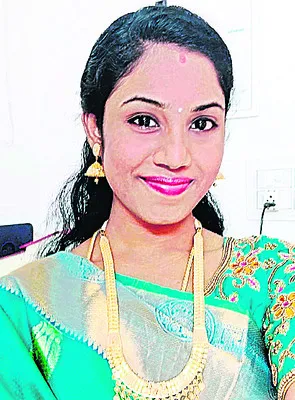 అత్త మందలించిదని కోడలు ఆత్మహత్య 