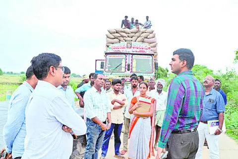ధాన్యం కొనుగోళ్లను వేగవంతం చేయండి 