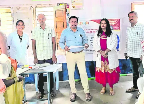 కలెక్టరేట్‌ ముట్టడిని విజయవంతం చేయాలి 
