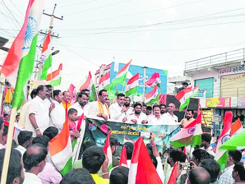 సైనికుల త్యాగాలు మరువలేనివి 