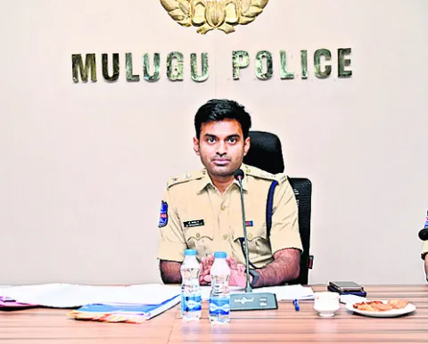 కేసుల దర్యాప్తుల్లో వేగం పెంచాలి