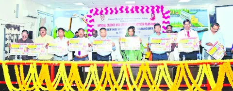 మహిళలు సమాజ చోదకులు