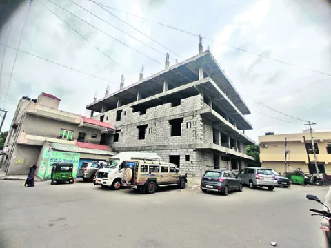 ఆగిన వీరభద్రస్వామి ఆలయ అభివృద్ధి పనులు  
