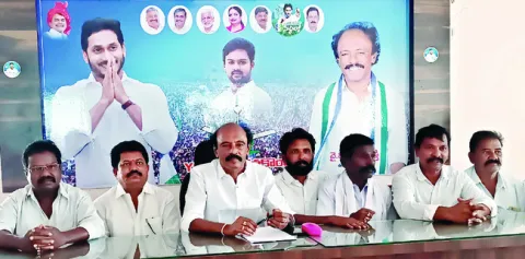 రాజకీయ కక్షతోనే కాకాణి అరెస్ట్‌ 
