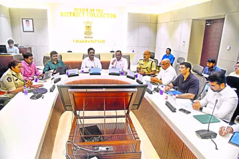 అంతర్జాతీయ స్థాయిలో యోగా దినోత్సవ ఏర్పాట్లు 