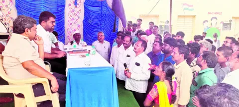 ఇసుక రీచ్‌లు వద్దే వద్దు 