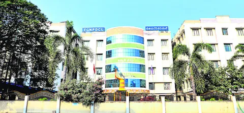 అక్రమార్కులపై చర్యలేవి..? 