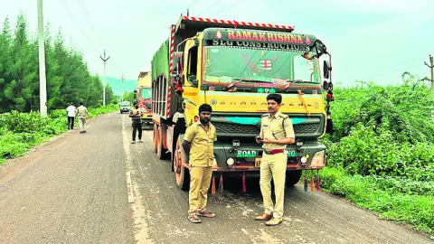 లాటరైట్‌ లారీలకు జరిమానా