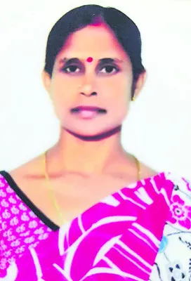 విద్యుదాఘాతంతో మహిళ మృతి 