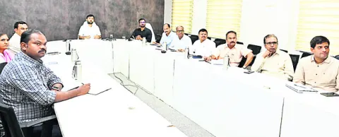 ‘రాజీవ్‌ యువవికాసం’  పకడ్బందీగా అమలు చేయాలి
