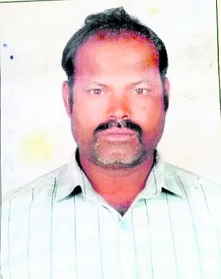 పొలంలోనే ఆగిన ఊపిరి