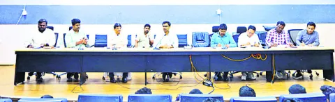 విషజ్వరాలపై అప్రమత్తం
