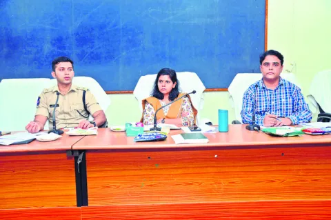 నకిలీ విత్తనాలు రాకుండా కట్టడి చేయాలి