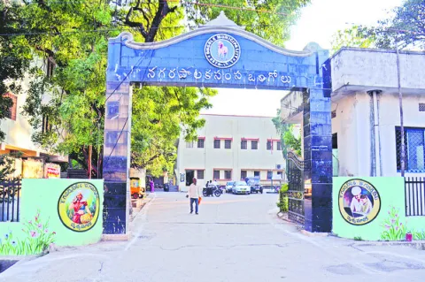 అటకెక్కిన మంచినీటి పథకం... 