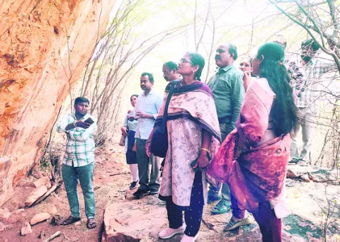 జ్వాలాపురం సందర్శించిన అధికారులు 