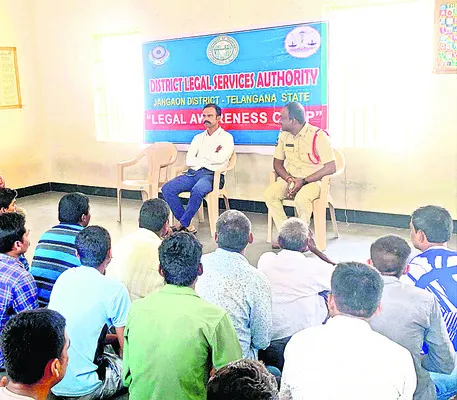 ఖైదీలకు హక్కులు తెలియాలి..