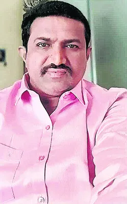 జీజీహెచ్‌ మేల్‌ నర్సు సస్పెన్షన్‌ 