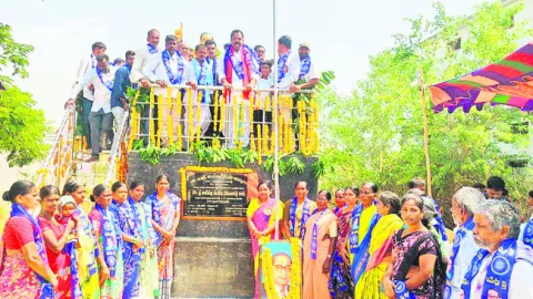 అంబేడ్కర్‌ ఆశయాలకు అనుగుణంగా నడుచుకోవాలి 